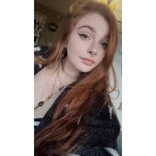 Unpopular opinion time: A book you DNF'd that everyone else seems to love?  I wish I had DNF'd Onyx Storm 😅