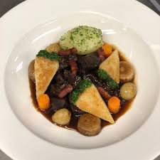 Week 14 Boeuf Bourguignon Burgundy Style Beef Stew With Parsley Potatoes I Have Cooked A Lot Of Bourgu Beef Bourguignon Bourguignon Recipe Favorite Dish