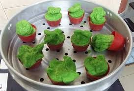 Pukul telur, vanila, ovalet, gula sampai kembang gebu dan putih. Resepi Kuih Apam Susu Tanpa Ovalette