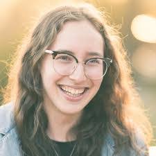 Alisa Levin's Instagram, Twitter & Facebook