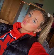 abby reed, Goalkeeper, Utica College