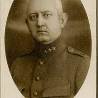 Peter Wiles's Instagram, Twitter & Facebook