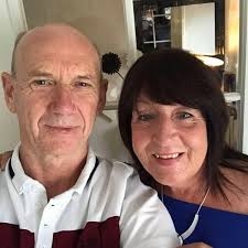 Husband who strangled his wife claimed it was "what everyone wanted me to  do"