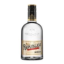 Republica are an english alternative rock band, formed in 1994. Rum Bozkov Republica Exclusive 0 7 Liter Online Kaufen Hopfenkurier Com