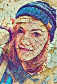 Flossie Dodd's Instagram, Twitter & Facebook