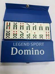 White tiles are split in half by a black line. Jual Batu Domino Kartu Domino Gaple Di Lapak Legend Sport Bukalapak