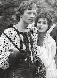 Filmový svet prišiel o ďalšiu veľkú legendu. Libuse Safrankova Movie Stars Couple Photos Movies
