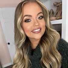 Katy Sims's Instagram, Twitter & Facebook