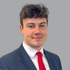 We are thrilled to announce the newest addition to our Cushman & Wakefield  Florida Research Team, Easton Ricks, who joins us as a Research Analyst in  our Orlando office.