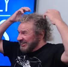 And every once in a while, vedder would pull the hair out from in front of him, and look at us with those flashing, mischievous eyes and. Eddie Van Halen Bandmate Leaks Sad Hair Loss Photo Alternativenation Net