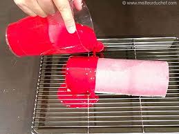 Glacage Brillant Colore A Base De Chocolat Blanc Recette Chocolat Blanc Glacage Patisserie