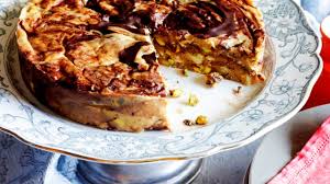 Mughe Gourmet Halvah Assortment 1.88Lb (850G) Tin Gift Box - 3 Delicious  Vegan Marble Tahini Halvah Bars Pistachio, Cocoa, Vanilla -Flaky Turkish  Halawa Gifts- Perfect Gifts For Birthdays, Fathers Day : Amazon.Co.Uk: