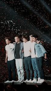 One direction iphone wallpaper 2018. 900 Ide 1d Wallpaper Di 2021 Gambar One Direction Kutipan One Direction Gaya Harry