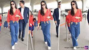 Katrina Kaif Exudes Radiance In Her Latest Stunning Airport Pics! | 🎥  LatestLY