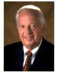 Larry Brinton, a hard-nosed, old-school Nashville reporter, dies at 88