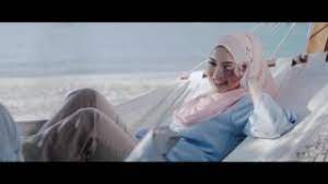 Check spelling or type a new query. Naelofar Hijab Raya Campaign 2016 Allah Lebih Tahu Youtube