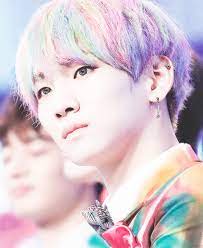 Only Idols Can Pull Off Rainbow Hair Rainbow Hair Love Your Hair Your Hair