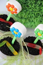 Dirt cups are a fun dessert that is made with chocolate pudding, and crushed oreo cookies to give the impression of the diner eating a cup of dirt. Dirt Cups For Dessert