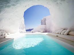 Katikies En Grece Sur L Ile De Santorin Les 15 Hotels De Luxe Les Plus Incroyables Du Monde Elle