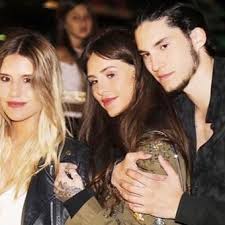 Web de espectáculos de perfil.com. Los Hijos De Marcelo Tinelli Hablaron De La Chance De Que Su Papa Sea Candidato A Presidente El Puede