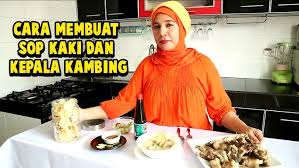 Dengan nama asli sop kaki kambing & soto betawi dudung roxy, tempat kuliner terkenal ini memang berdiri di jalan biak, roxy, jakarta barat. Net24 Sop Kaki Kambing Dudung Roxy Di Jakarta Youtube
