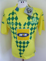 Factory direct sales pants material: Mamelodi Sundowns Home Baju Bolasepak 2005 2006
