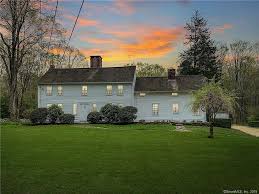 496 Town St East Haddam Ct 06423 Mls 170126005 Zillow With Images Colonial House Saltbox Houses Pool Houses