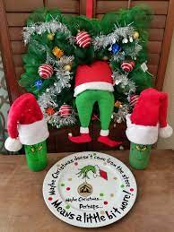 See more ideas about christmas diy, christmas decorations, grinch christmas. Grinch Crafts And Diy Decorations Round Up Leap Of Faith Crafting