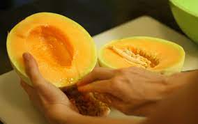 Big city greens is an animated comedy series produced for disney channel, created by chris and shane houghton (colloquially known as the houghton brothers), who both previously worked as writers on harvey beaks.rob renzetti (my life as a teenage robot) served as an executive producer on the first season.the show premiered june 18, 2018. How To Cut A Melon 7 Steps With Pictures Instructables