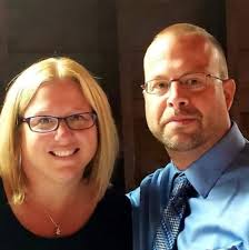 How many hours does a 3500 full of gasoline last?