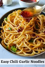 Easy Chili Garlic Noodles Under 30 Minutes Asian Noodles Recipe Recipe Garlic Noodles Easy Asian Noodles Vegan Dinner Recipes