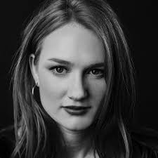 Lizzy Gordon's Instagram, Twitter & Facebook