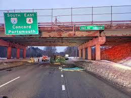 Truck Crashes Into Hoit Road Bridge On I 93 In Concord Leaves Dump Body Behind