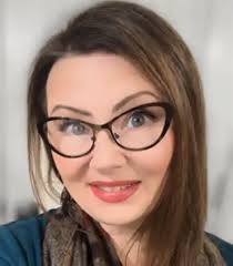 Erica Landrum's Instagram, Twitter & Facebook