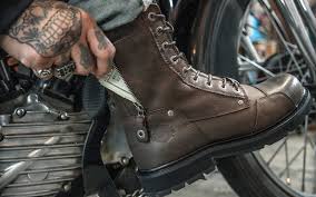 Posted on december 25, 2019october 17, 2020 by kelly fitzsimmons. 25 Best Work Boot Brands For Men 2021 Guide