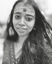 Normalmente escogería todas las fotos de sari para Jan... pero el efecto  kumbh es supremo... Nada puede tomar su lugar... seguiría siendo mi  favorito de todos los tiempos... así que para completar