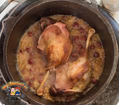 Gansekeulen Geschmort Im Dutch Oven Rezept Lecker Fleisch Gerichte Putenkeule Rezepte