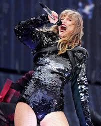 Taylor swift's camel toe (i.redd.it). Taylor Swift Camel Toe Taylor Swift Album