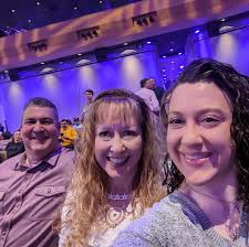 Noel Grace Stull (@noel.k_living.for.god) • Instagram photos and videos