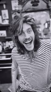 We appreciate this so much @roughlyscruffy #tbt to not very far back. I've  been going to Steve at @hounddogbarbershop (and Rocket when they were still  there) since I moved to London. They've