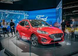 This component list for the ford project cx482 in ford valencia was created following the following official ford documents recreation of the whole plant, 639 workspaces and successful training of 2359 workers. Kuga Ford Of Europe Ford Media Center