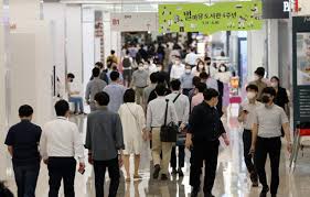 당장 올해 달력으로만 보면 하반기 2일의 공휴일이 생기고, 대체공휴일 4일을 포함하면 지금보다 최대 6일을 더 쉴 수 있게 된다. Ppvre4cv Buium