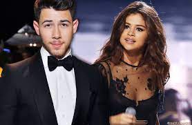 Selena gomez freund the weeknd postete dieses foto auf instagram und outet sich so offiziell als vergeben. Selena Gomez Fur Den Falschen Mann Entschieden