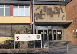 Realschule f (genitive realschule, plural realschulen). Schuler Der Realschule Plus Und Der Fos Mendig Lernen Online