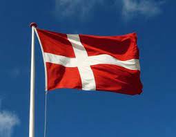Denemarken heeft geen vlagwet, maar er zijn veel regels en voorschriften over de specificaties van de. Flag Of Denmark Denemarken Vlag Vlaggen