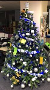 Police Officers Decorated Tree In Their Own Time I Think It S Amazing Police Officer Christmas Tree Police Christmas Decorations Police Christmas