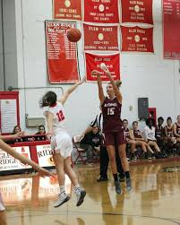 Glen Ridge Senior Guard Grace Cannon Had 19 Points And Junior Raquel Plata Had Seven Points To Lead The Bloomfie Basketball Teams Basketball Basketball Girls