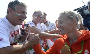 We did not find results for: Kozak Danuta A Vilagklasszis Kismama Siman Megnyerte A Kajak Valogatot Pestisracok