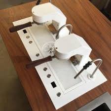 Press a brew button to begin the brewing process. 11 Ideas De Maquina Espresso Maquina Espresso Espresso Cafe