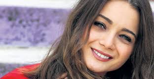 Damla sönmez (born 3 may 1987) is a turkish actress. Damla Sonmez Kimdir Yeni Akit